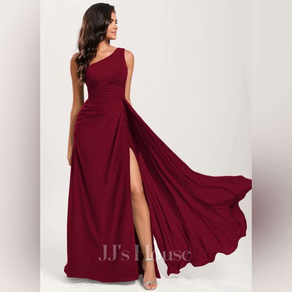 JJ’s House Elegant A-Line One-Shoulder Maxi Burgundy Dress